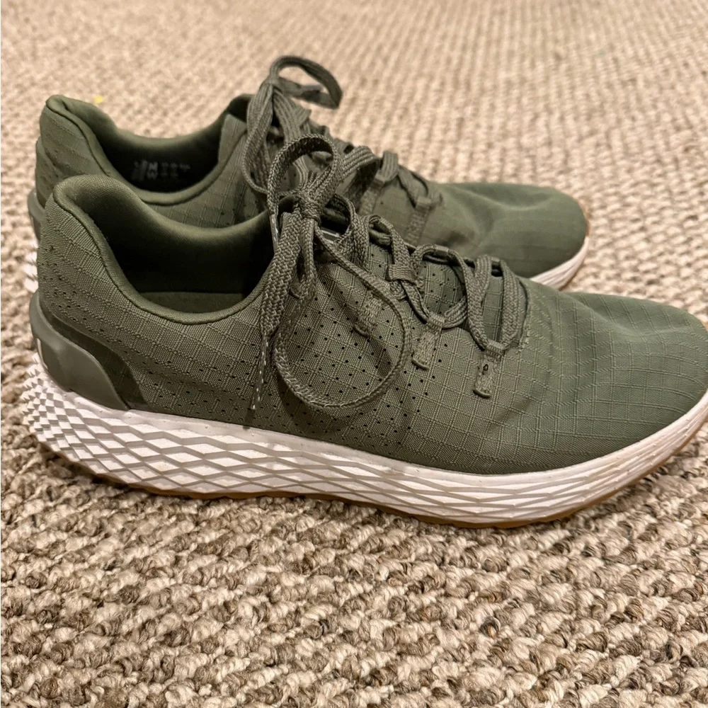 NOBULL Olive Green Sneakers with Textured Sole Women’s Size 8! - Picture 2 of 8